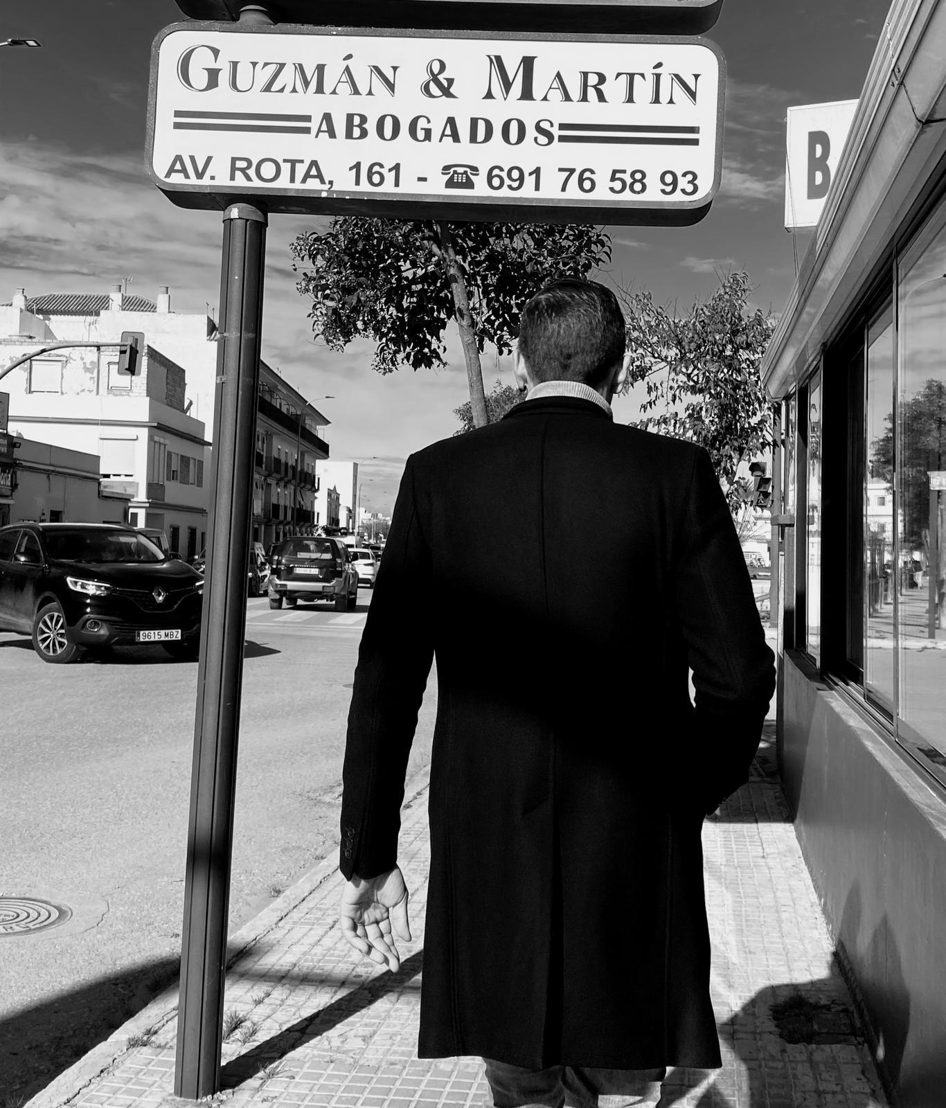 Equipo de abogados en Cádiz – Guzmán y Martín, despacho en Chipiona